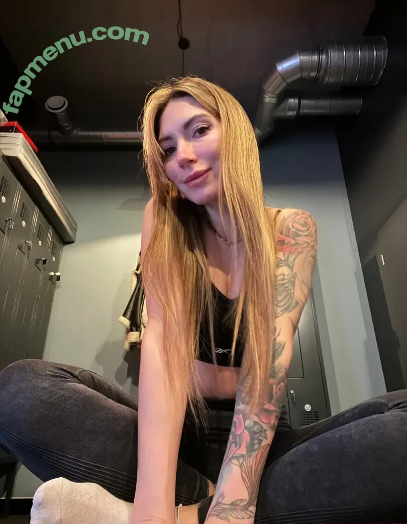 olivia_on_pole nude photo #0068 (olivia_on_pole)