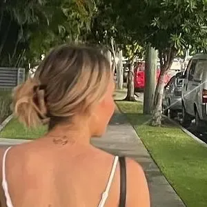 olivia phillippss / divisions / oliviaphilipps / oliviaphillipps nude photo #0058