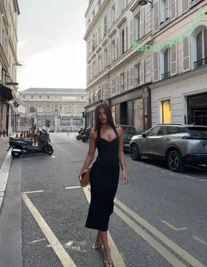 Olivia Phillips / oliviaphillipps nude photo #0016