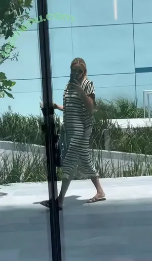 Olivia Ponton / iamoliviaponton / olivia.ponton / olivia_ponton / oliviaponton9366 nude photo #3786