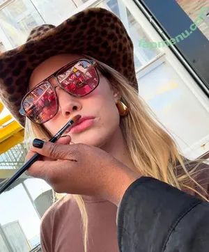 Olivia Ponton / iamoliviaponton / olivia.ponton / olivia_ponton / oliviaponton9366 nude photo #3803