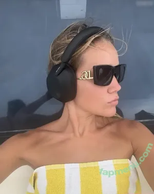 Olivia Ponton / iamoliviaponton / olivia.ponton / olivia_ponton / oliviaponton9366 nude photo #3883