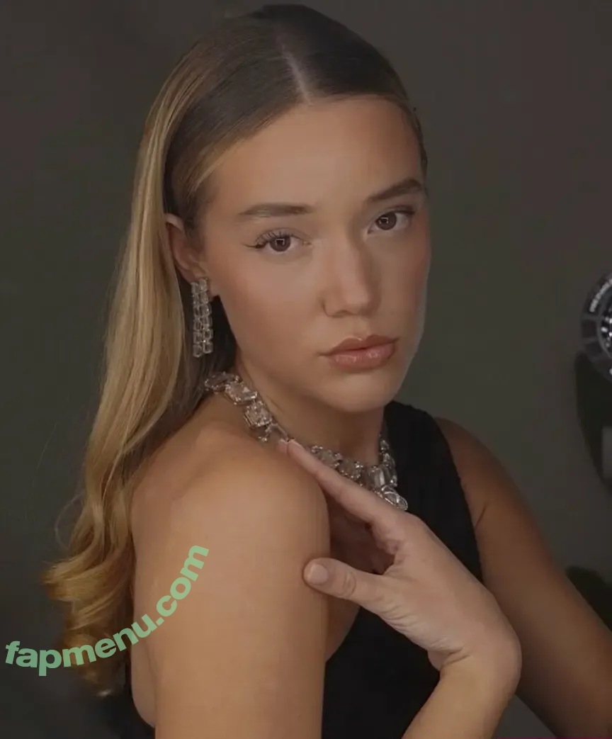 Olivia Ponton nude photo #3448 (iamoliviaponton / olivia.ponton / olivia_ponton / oliviaponton9366)