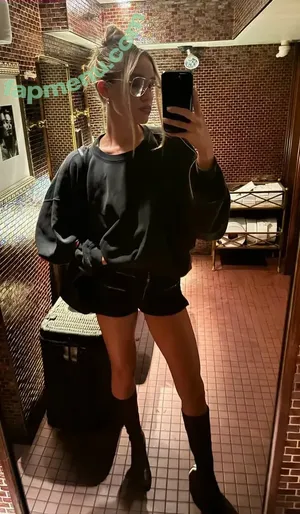 Olivia Ponton / olivia.ponton / olivia_ponton nude photo #4092