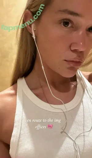 Olivia Ponton / olivia.ponton / olivia_ponton nude photo #4189