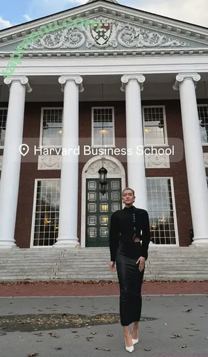 Olivia Ponton / olivia.ponton / olivia_ponton nude photo #4453