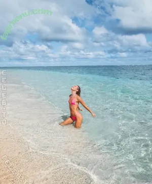 Olivia Ponton / iamoliviaponton / olivia.ponton / olivia_ponton / oliviaponton9366 nude photo #4508