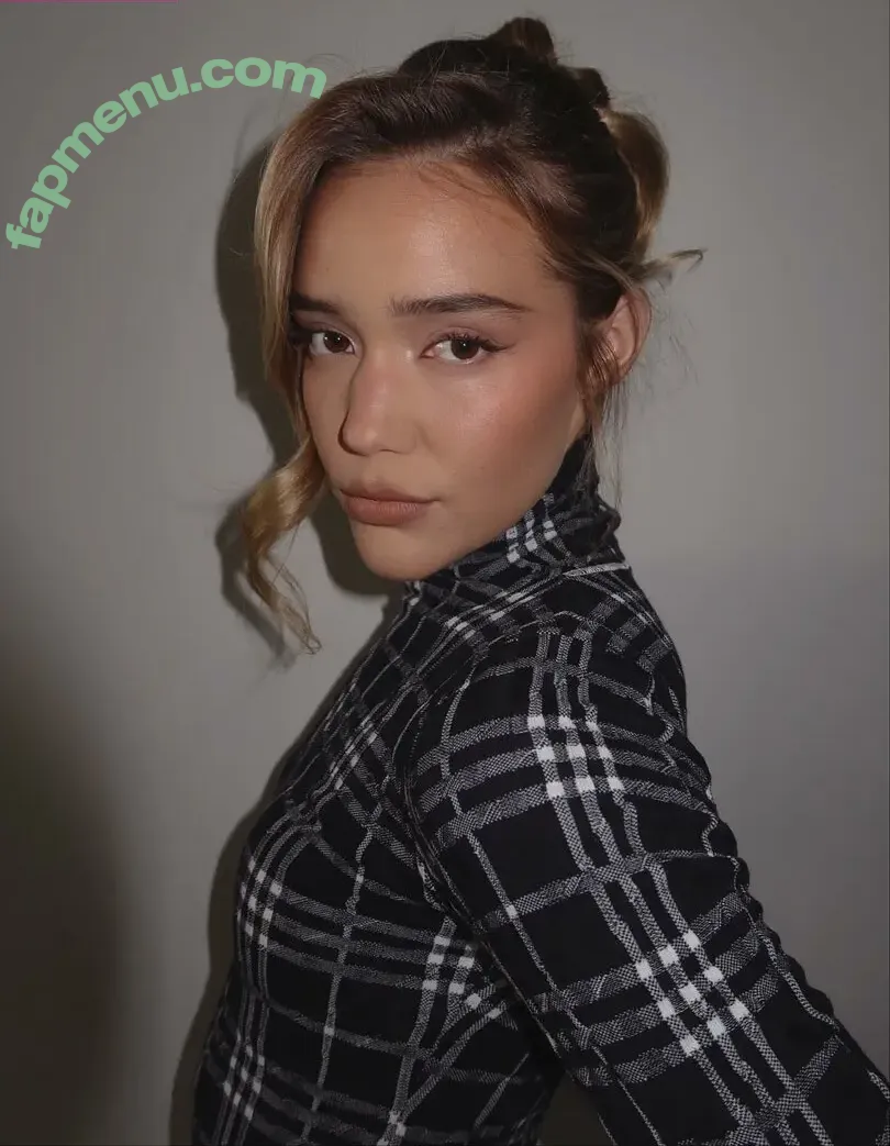 Olivia Ponton nude photo #4262 (olivia.ponton / olivia_ponton)