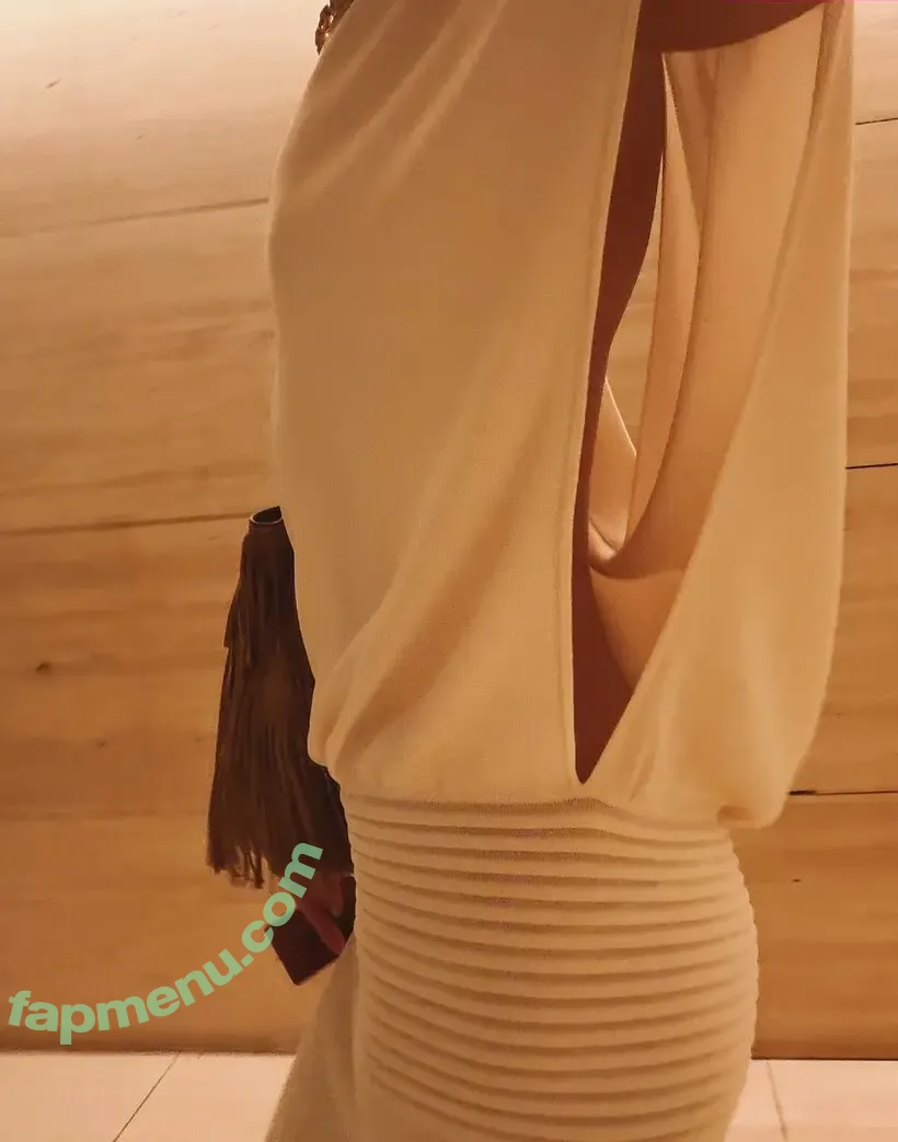 Olivia Ponton nude photo #4423 (olivia.ponton / olivia_ponton)