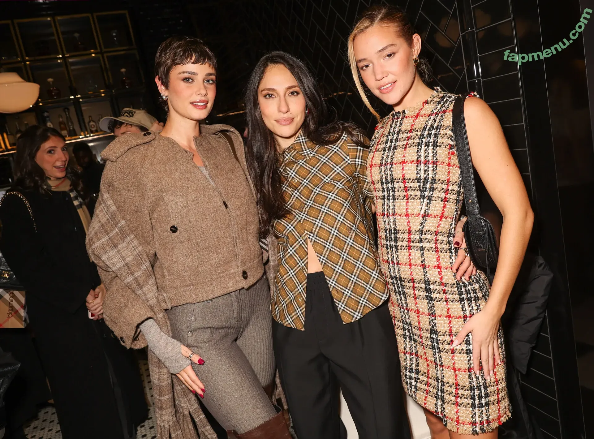 Olivia Ponton nude photo #4484 (olivia.ponton / olivia_ponton)