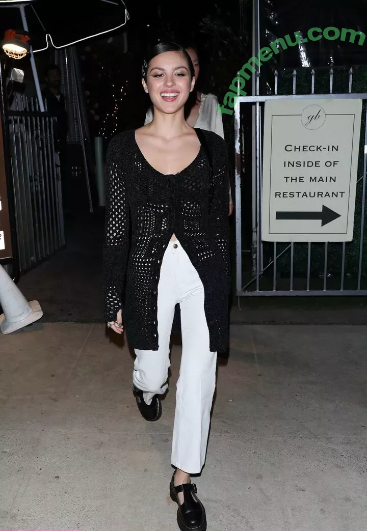 Olivia Rodrigo nude photo #0623 (oliviarodrigo)