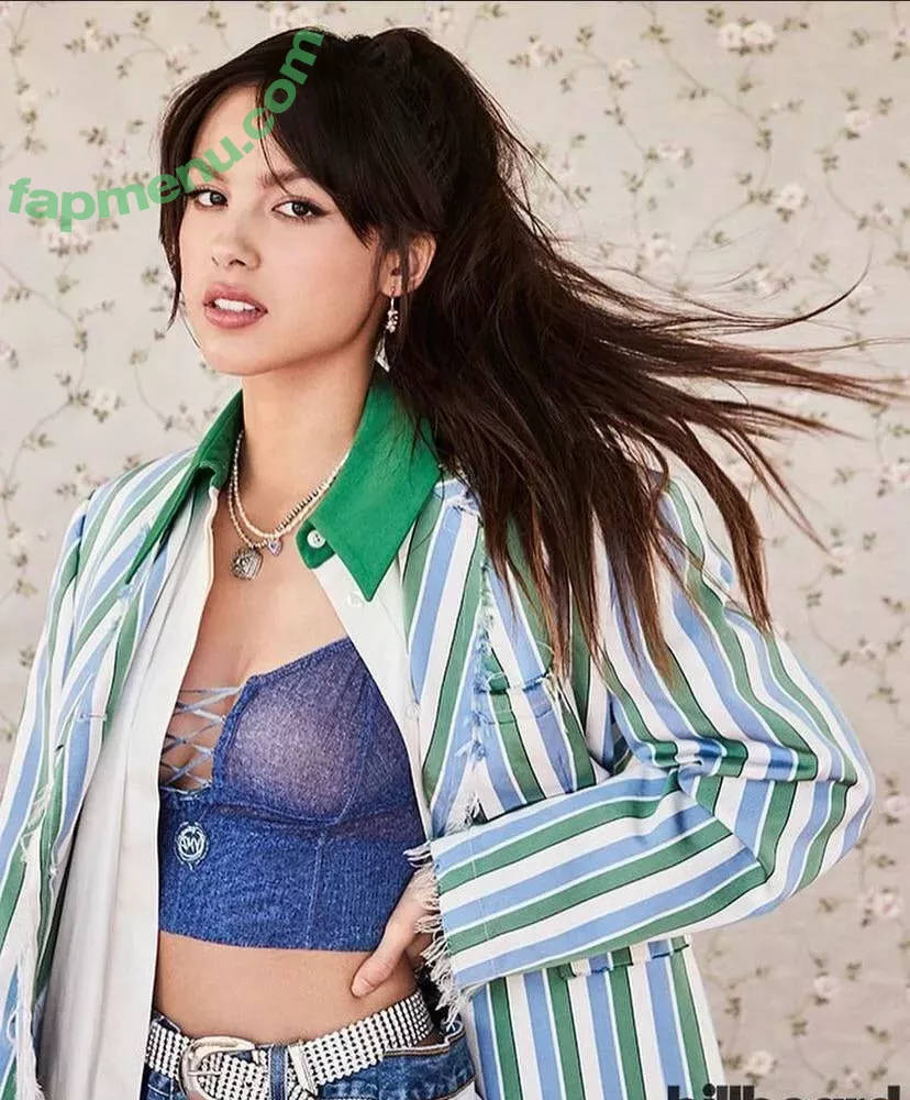 Olivia Rodrigo nude photo #0697 (oliviarodrigo)