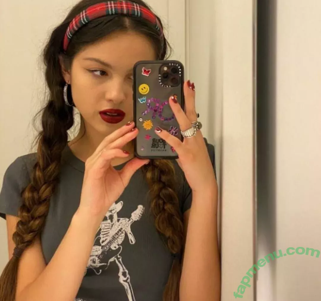 Olivia Rodrigo nude photo #0700 (oliviarodrigo)