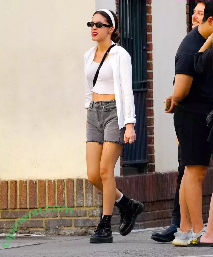 Olivia Rodrigo nude photo #0773 (oliviarodrigo)