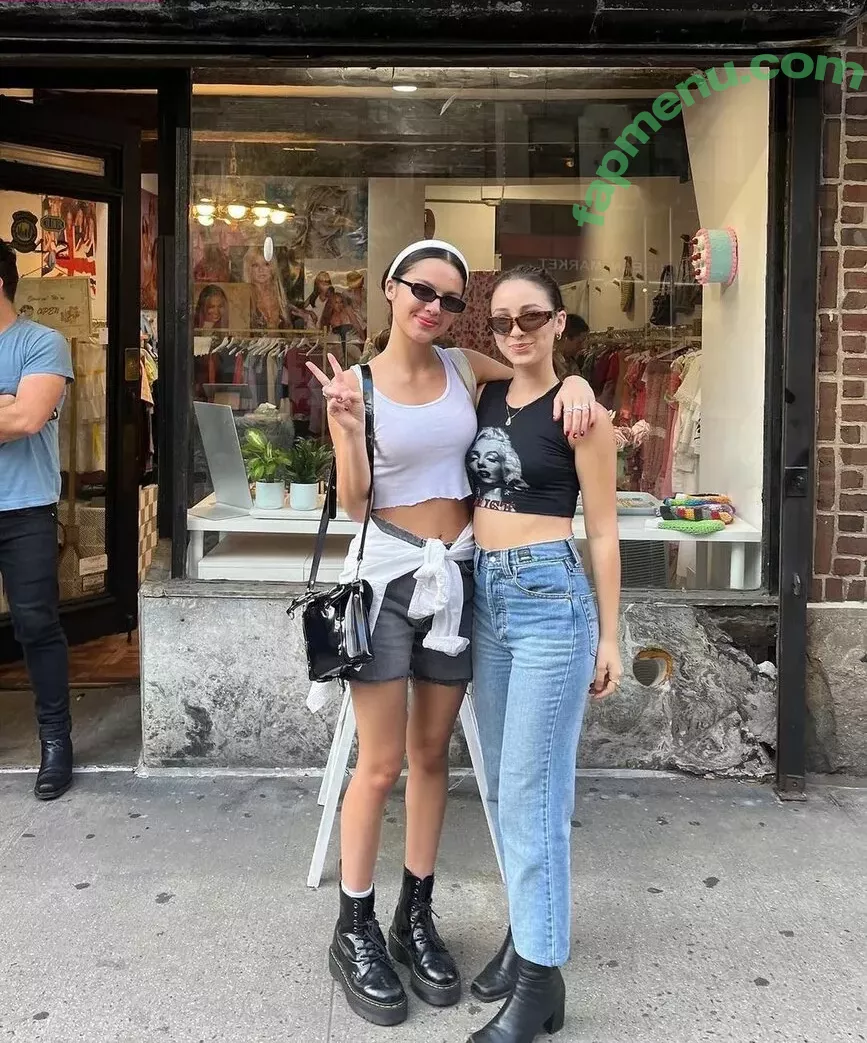 Olivia Rodrigo nude photo #0774 (oliviarodrigo)