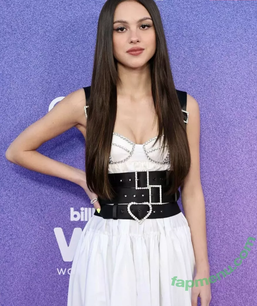 Olivia Rodrigo nude photo #0799 (oliviarodrigo)