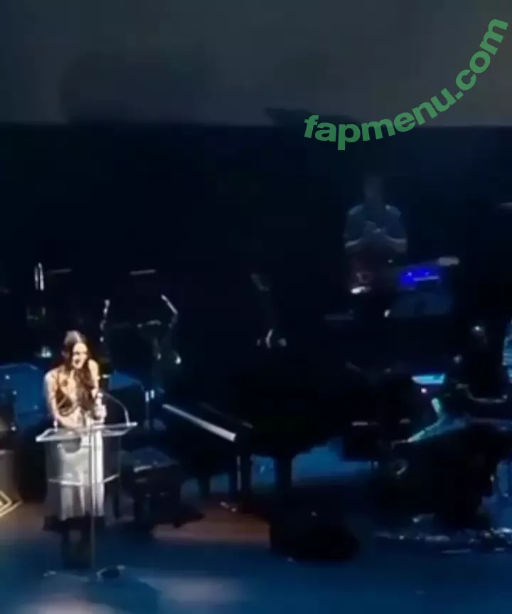 Olivia Rodrigo nude photo #0829 (oliviarodrigo)