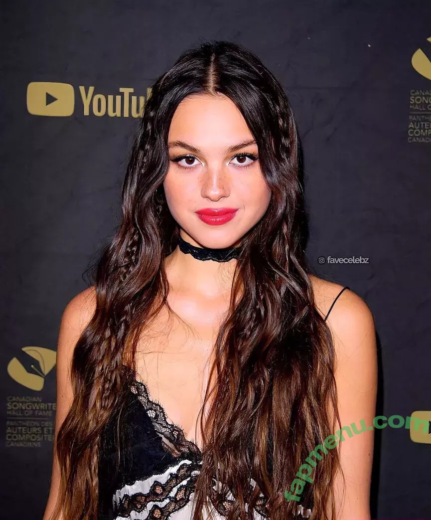 Olivia Rodrigo nude photo #0834 (oliviarodrigo)