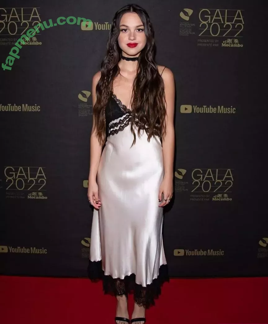 Olivia Rodrigo nude photo #0835 (oliviarodrigo)