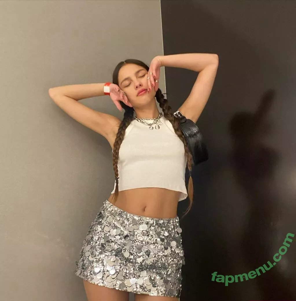 Olivia Rodrigo nude photo #0880 (oliviarodrigo)