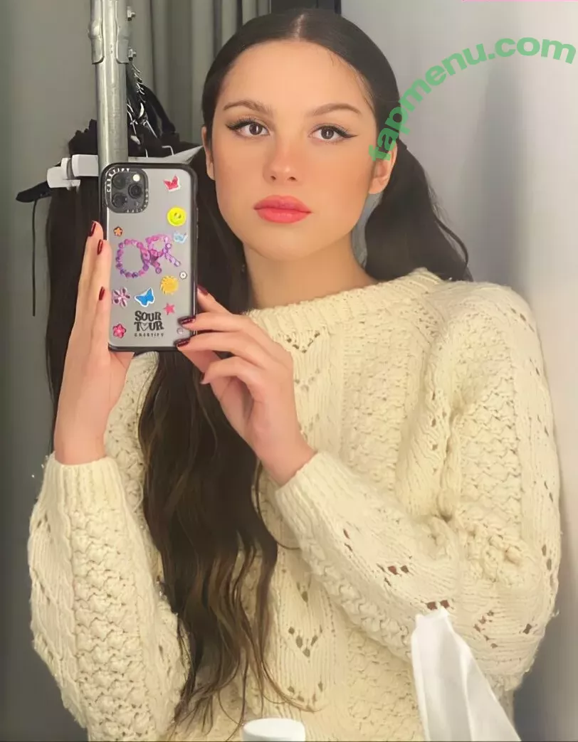 Olivia Rodrigo nude photo #0900 (oliviarodrigo)