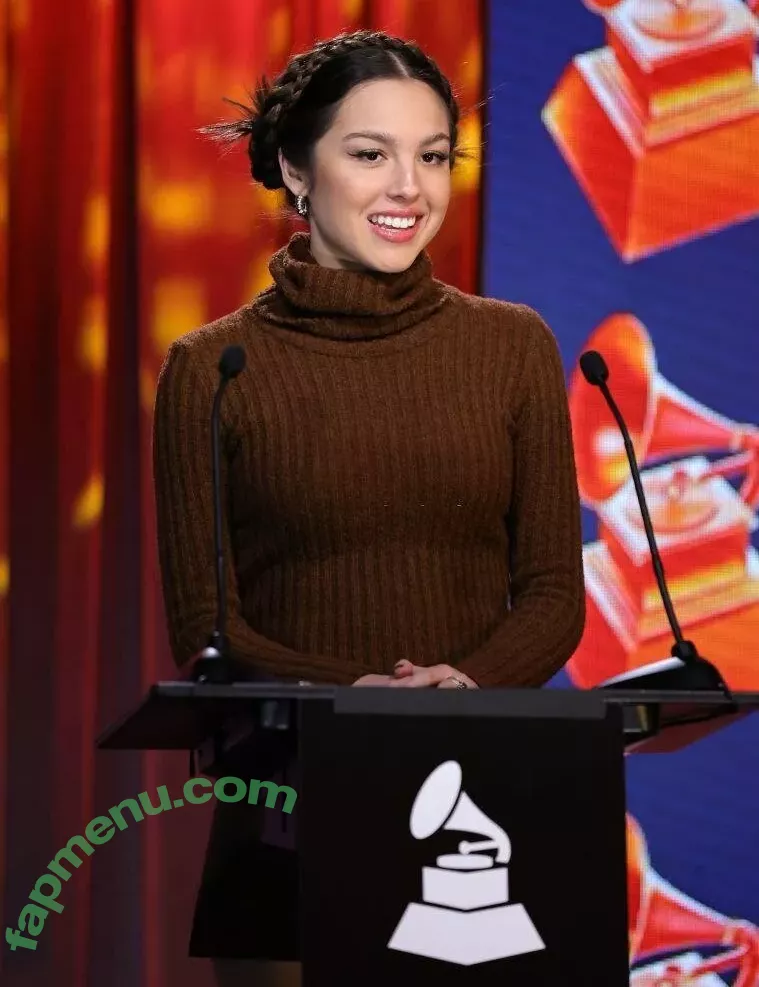 Olivia Rodrigo nude photo #0964 (oliviarodrigo)