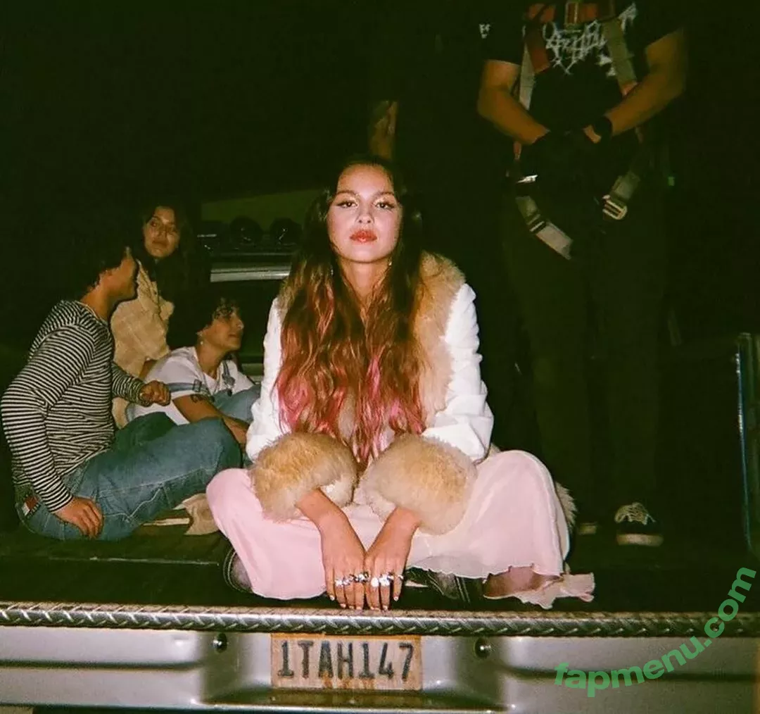 Olivia Rodrigo nude photo #0965 (oliviarodrigo)