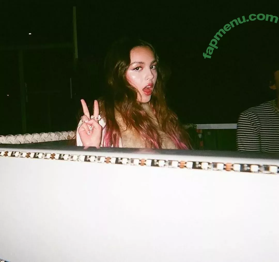 Olivia Rodrigo nude photo #0966 (oliviarodrigo)