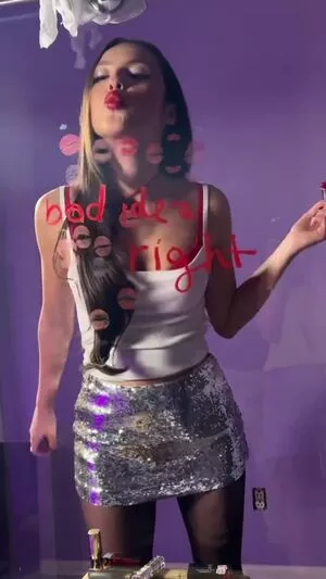 Olivia Rodrigo / oliviarodrigo nude photo #1406