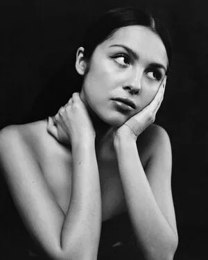 Olivia Rodrigo / oliviarodrigo nude photo #1440