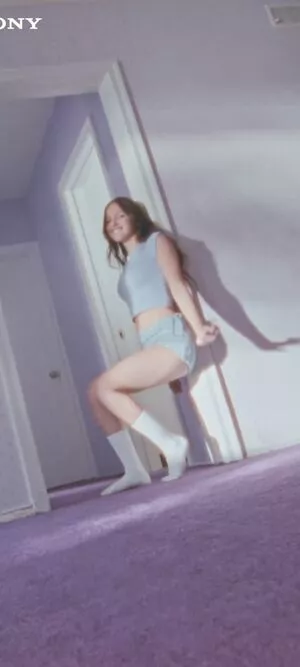 Olivia Rodrigo / oliviarodrigo nude photo #1594