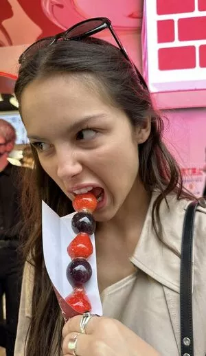 Olivia Rodrigo / oliviarodrigo nude photo #1645