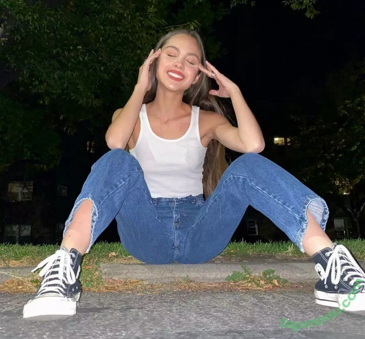 Olivia Rodrigo nude photo #1000 (oliviarodrigo)