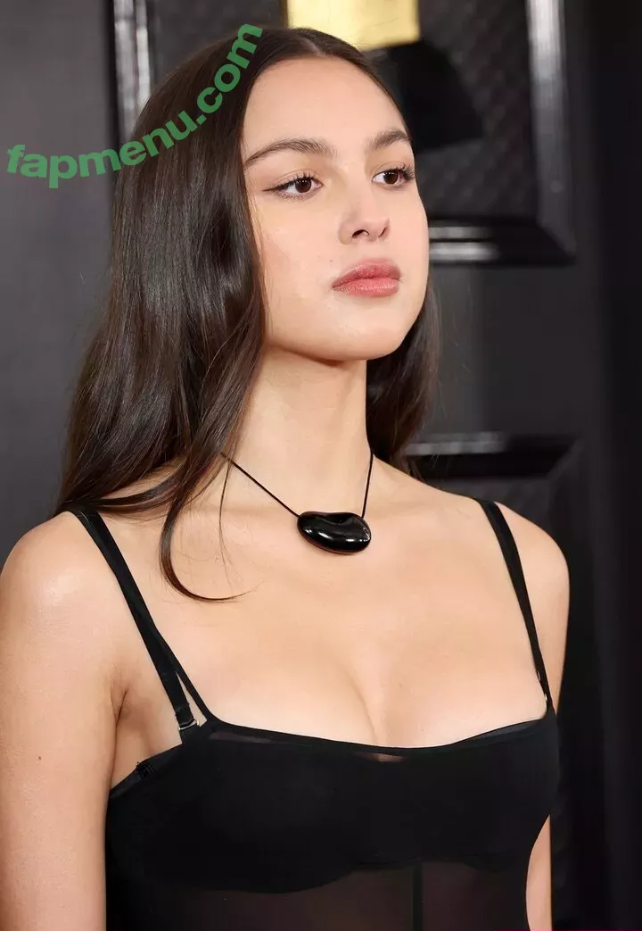 Olivia Rodrigo nude photo #1021 (oliviarodrigo)