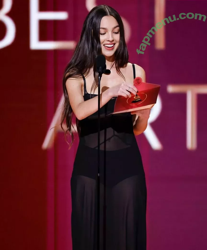 Olivia Rodrigo nude photo #1062 (oliviarodrigo)