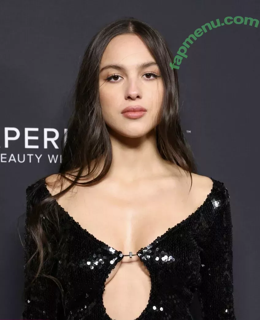 Olivia Rodrigo nude photo #1079 (oliviarodrigo)