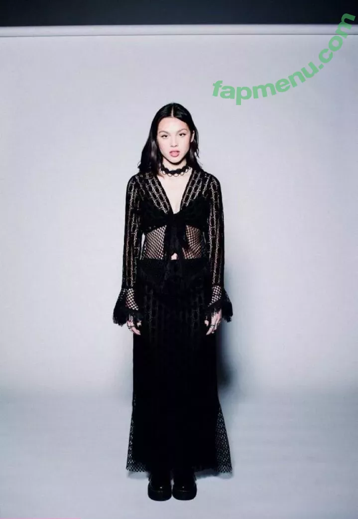 Olivia Rodrigo nude photo #1106 (oliviarodrigo)