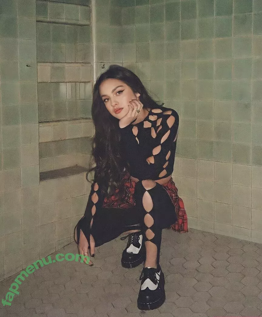 Olivia Rodrigo nude photo #1112 (oliviarodrigo)