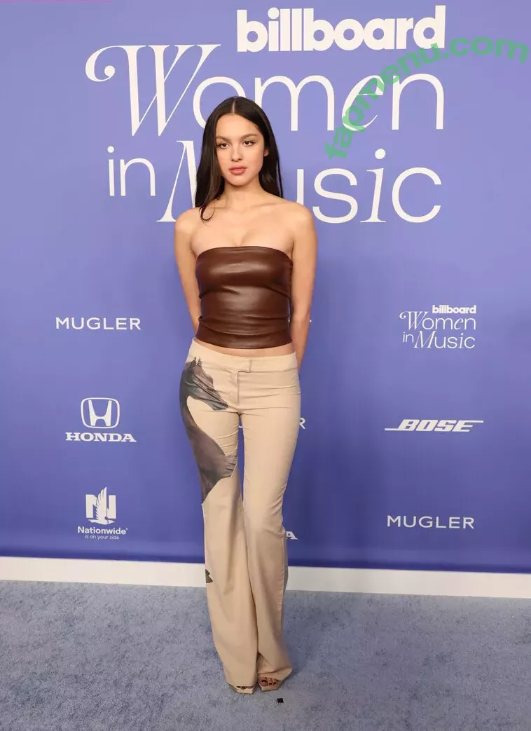 Olivia Rodrigo nude photo #1121 (oliviarodrigo)