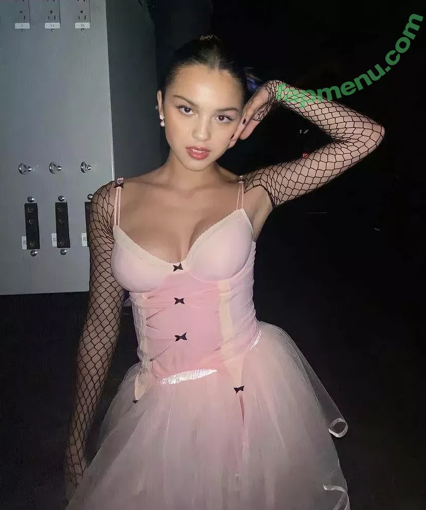 Olivia Rodrigo nude photo #1194 (oliviarodrigo)