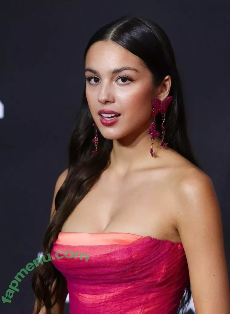 Olivia Rodrigo nude photo #1201 (oliviarodrigo)