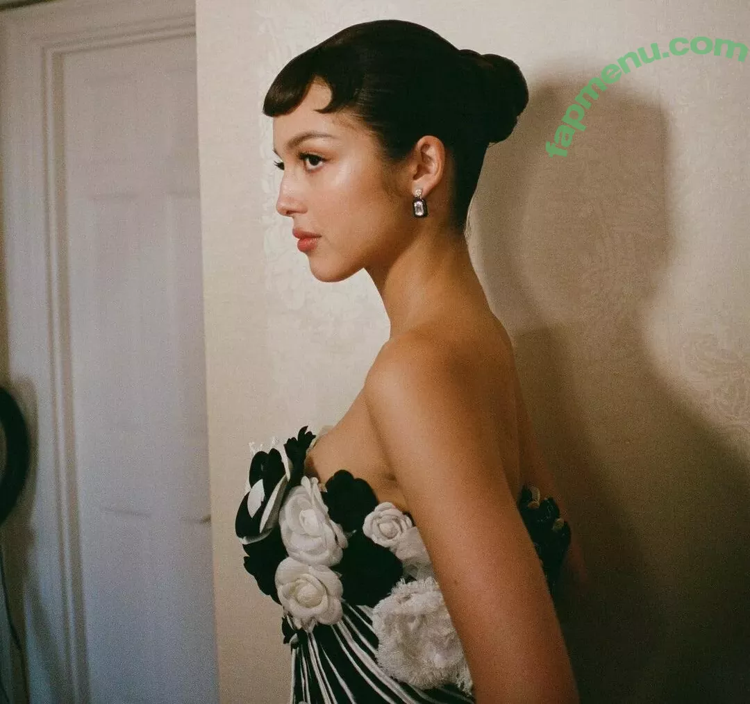 Olivia Rodrigo nude photo #1258 (oliviarodrigo)