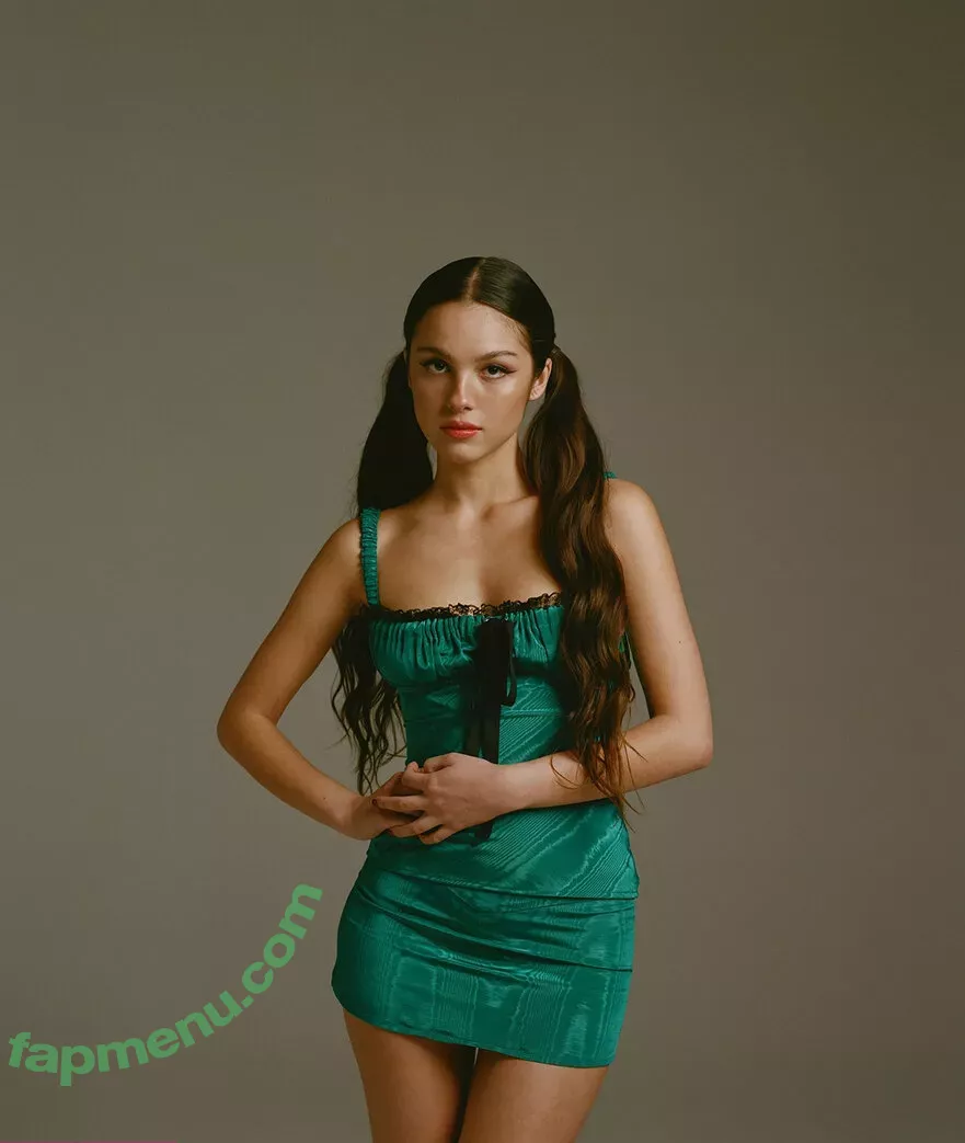 Olivia Rodrigo nude photo #1262 (oliviarodrigo)
