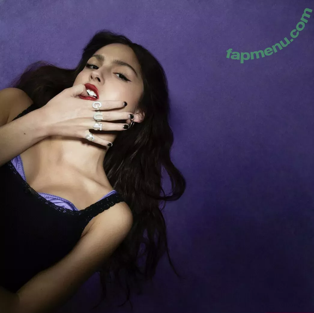 Olivia Rodrigo nude photo #1322 (oliviarodrigo)