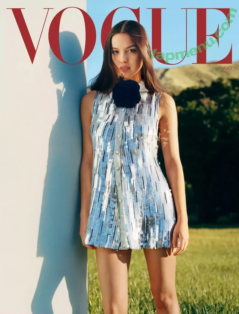 Olivia Rodrigo nude photo #1356 (oliviarodrigo)