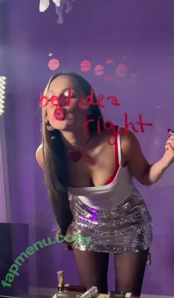 Olivia Rodrigo nude photo #1408 (oliviarodrigo)