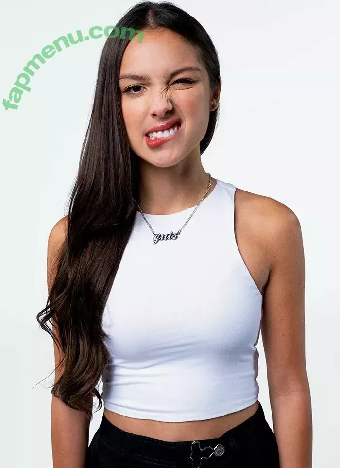 Olivia Rodrigo nude photo #1415 (oliviarodrigo)