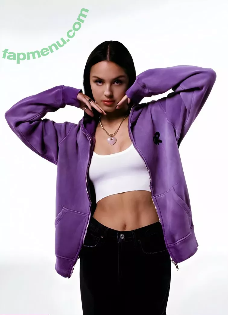 Olivia Rodrigo nude photo #1427 (oliviarodrigo)