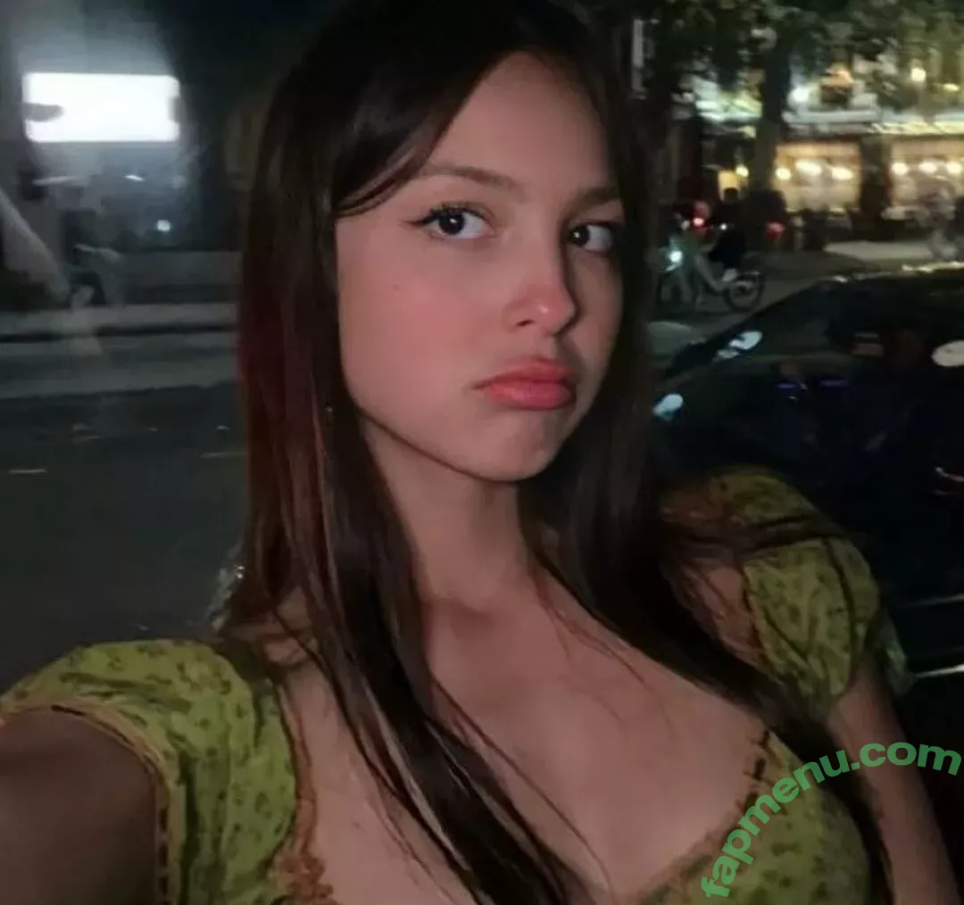 Olivia Rodrigo nude photo #1430 (oliviarodrigo)