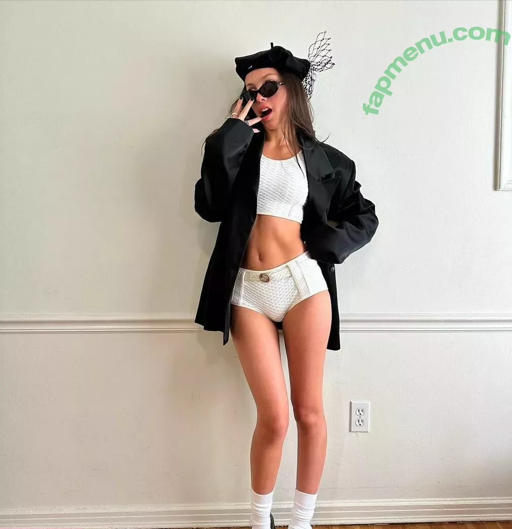 Olivia Rodrigo nude photo #1444 (oliviarodrigo)